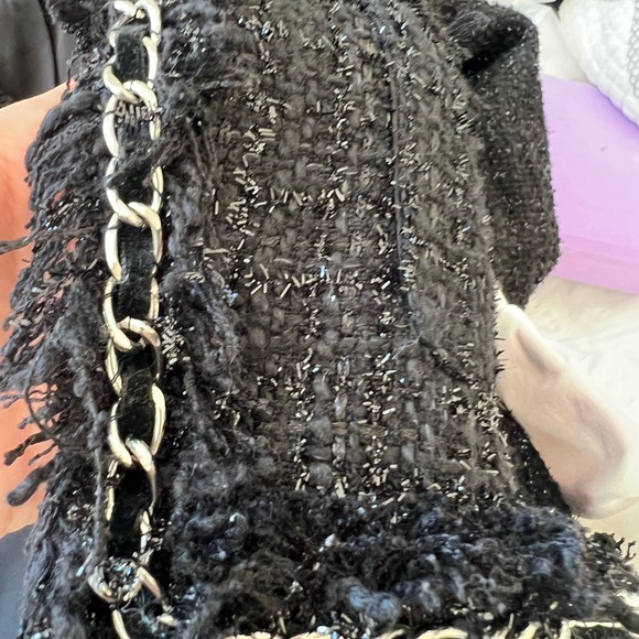 Blazer - Picture 13 of 13